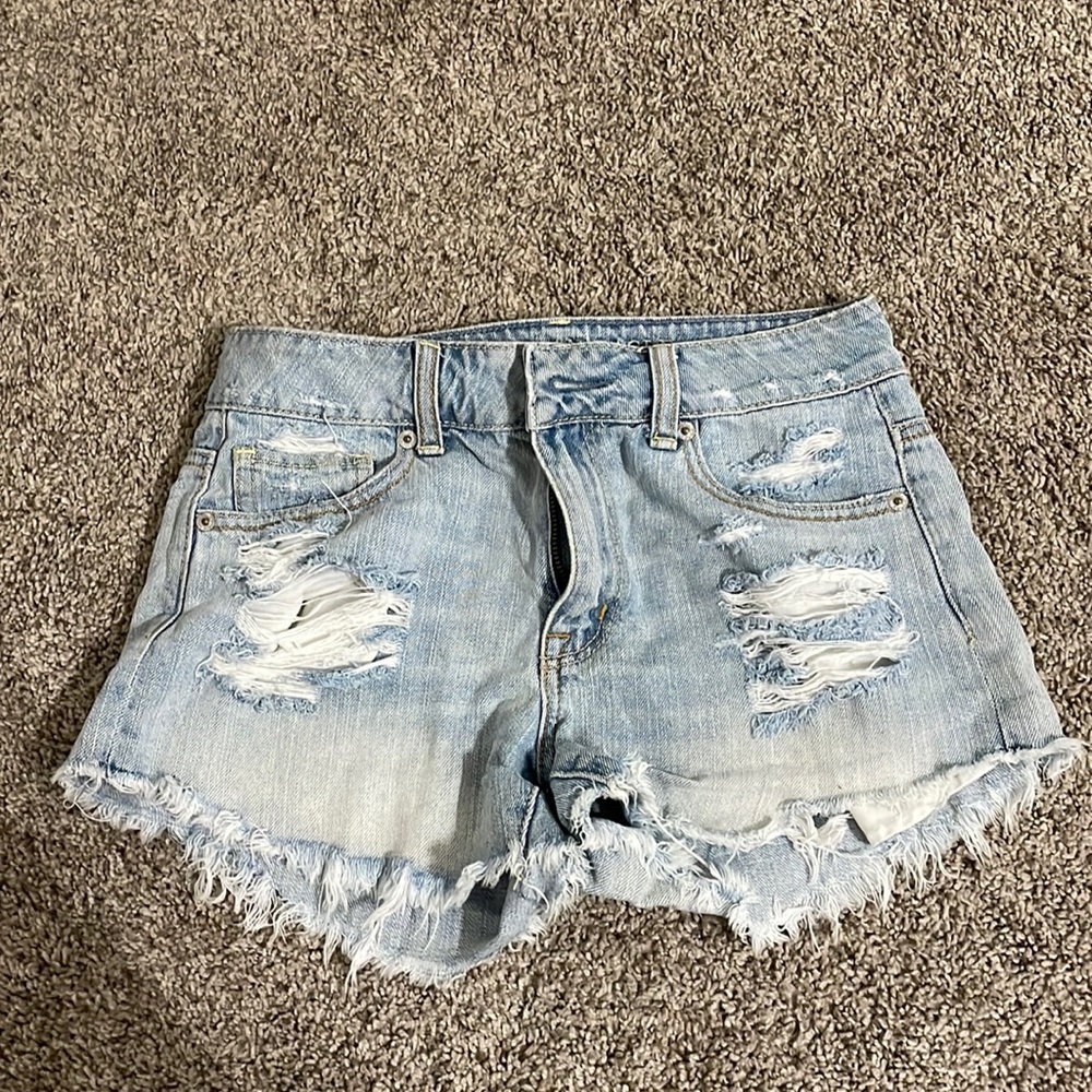 American eagle distressed jeans